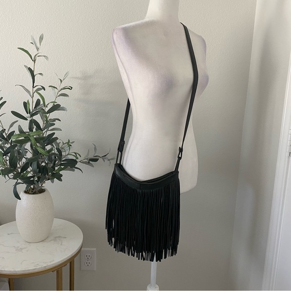 McFadin black leather fringe crossbody purse - Picture 2 of 9